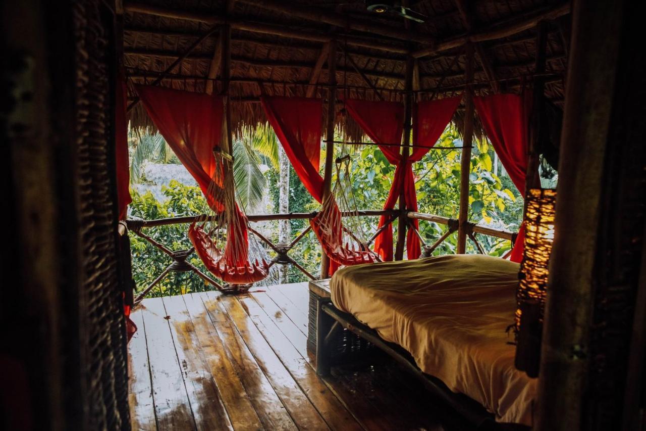 Dominican Tree House Village El Valle Exterior photo